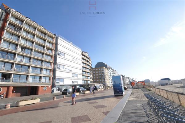 Volledig gerenoveerd appartement op de Zeedijk-Albertstrand