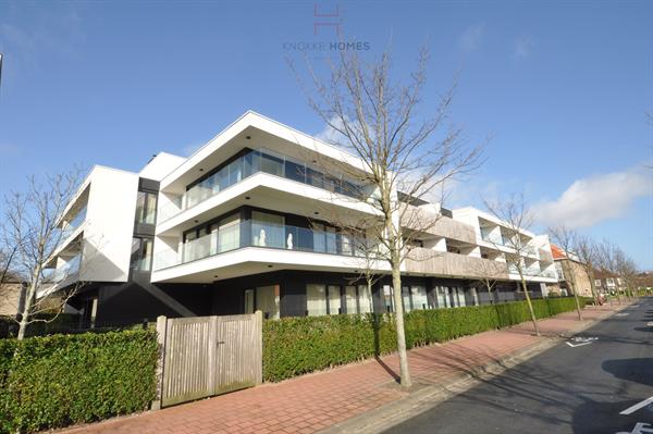 Ruime garagebox vlakbij centrum Knokke