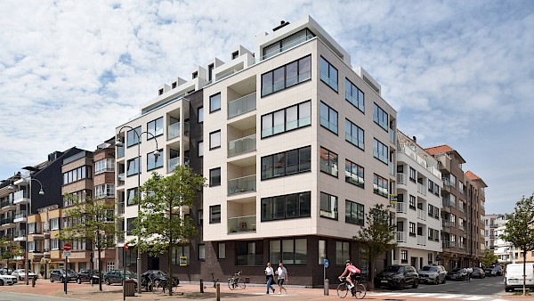 Appartement récent   situé tout près de la Digue et la Place Rubens