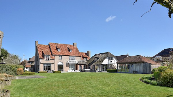 Spacieuse villa située au Zoute sur une grande parcelle (2690m²)